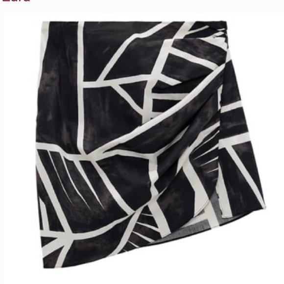 Zara 2 piece Crop & Skirt  SET - XS - Picture 3 of 16